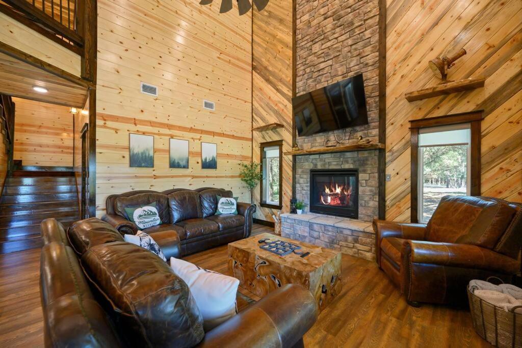 The Whiskey Trip! Family Getaway Villa Broken Bow Buitenkant foto